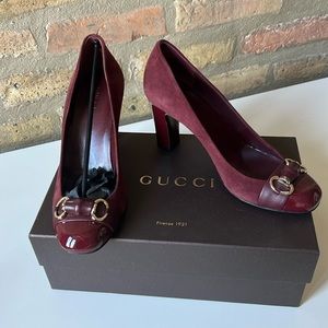Gucci heels NWT burgundy, suede & leather buckle